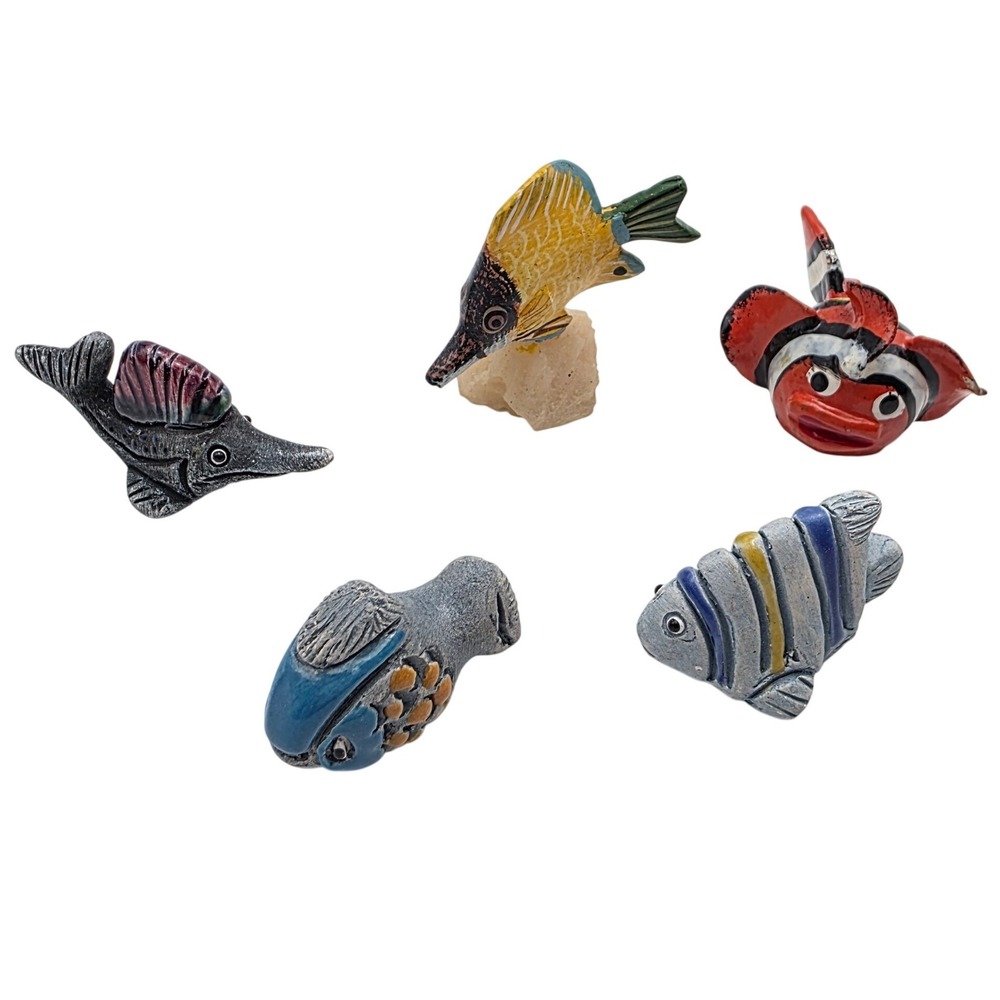 Vintage Hand Painted Miniature Tropical Fish Figurines Stone Resin Lot of 5 O7